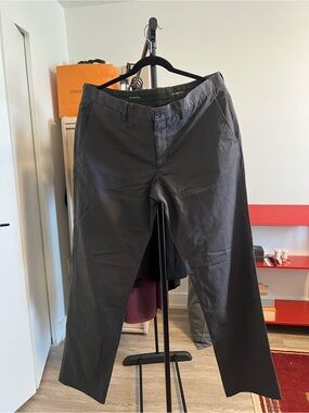 Ermenegildo Zegna Men's Charcoal Gray Chinos
